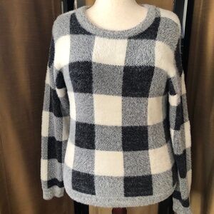 CYRUS Nylon Blend Black n White Soft Sweater